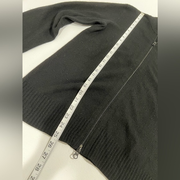Theory cashmere black sweater men’s  SZ S - Picture 13 of 14